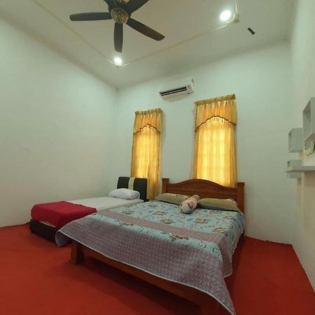 Oyo 90404 Hotel Z Dirgahayu 313 Pasir Mas Екстер'єр фото